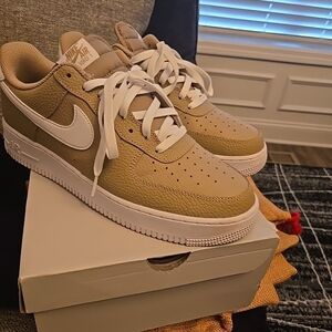 Nike Beige and White Sneakers